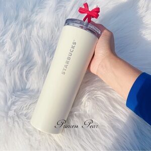 NWT❤️Starbucks 2025 Holiday Winter White SS Cold Cup Tumbler with Red Bow Topper